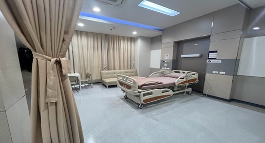 Samitivej Thonburi Hospital, Bangkok, Room